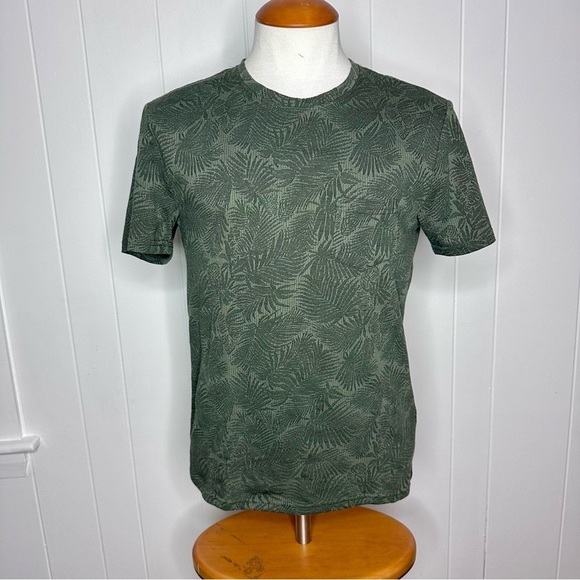 Slate & Stone Textured Palm Leaves Pocket T Shirt - Picture 3 of 8